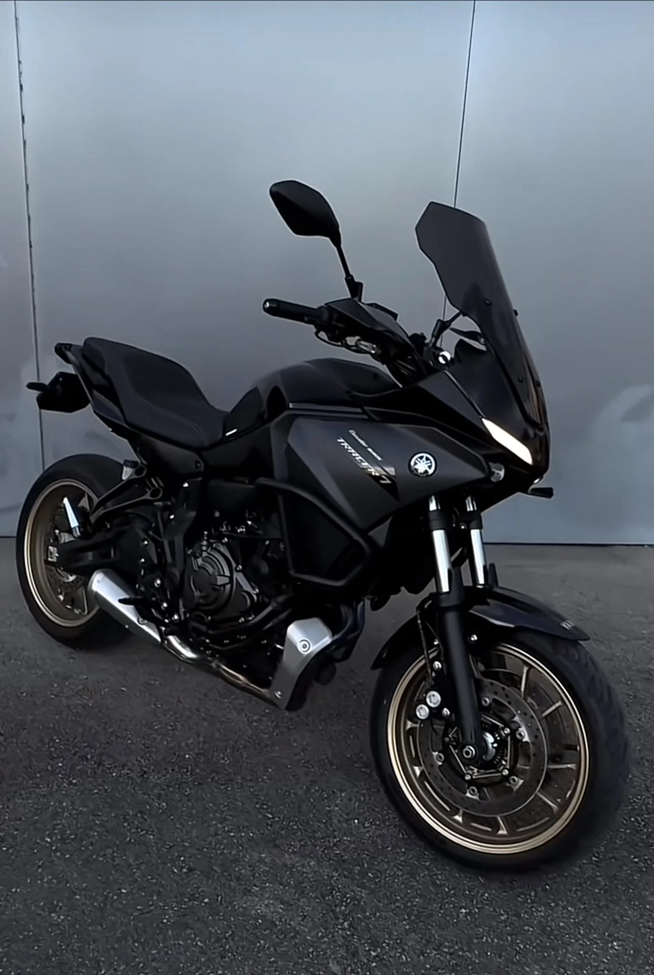 Yamaha Tracer 7 - profil studio