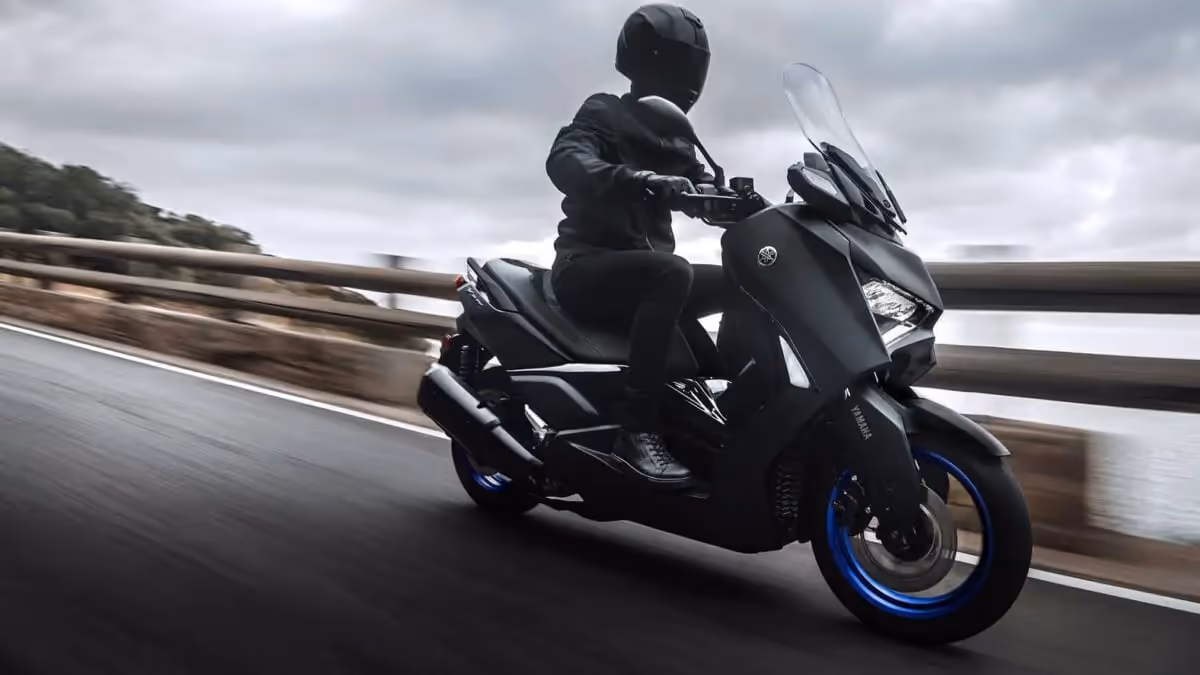 Yamaha X-Max 125