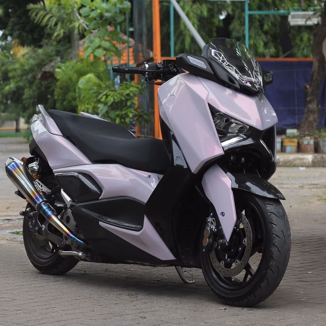 Yamaha X-Max 125 miniature 5